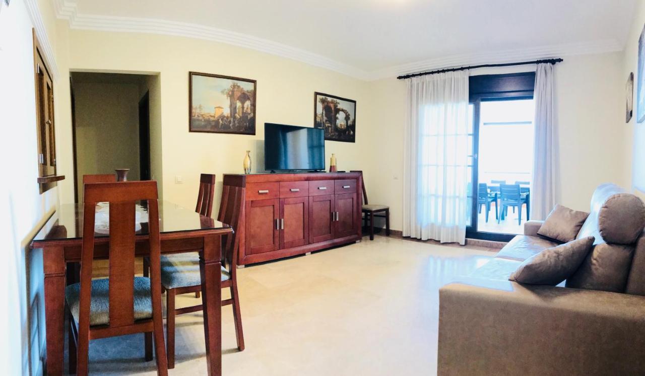 Pelicanos, By Ac Real Apartment *