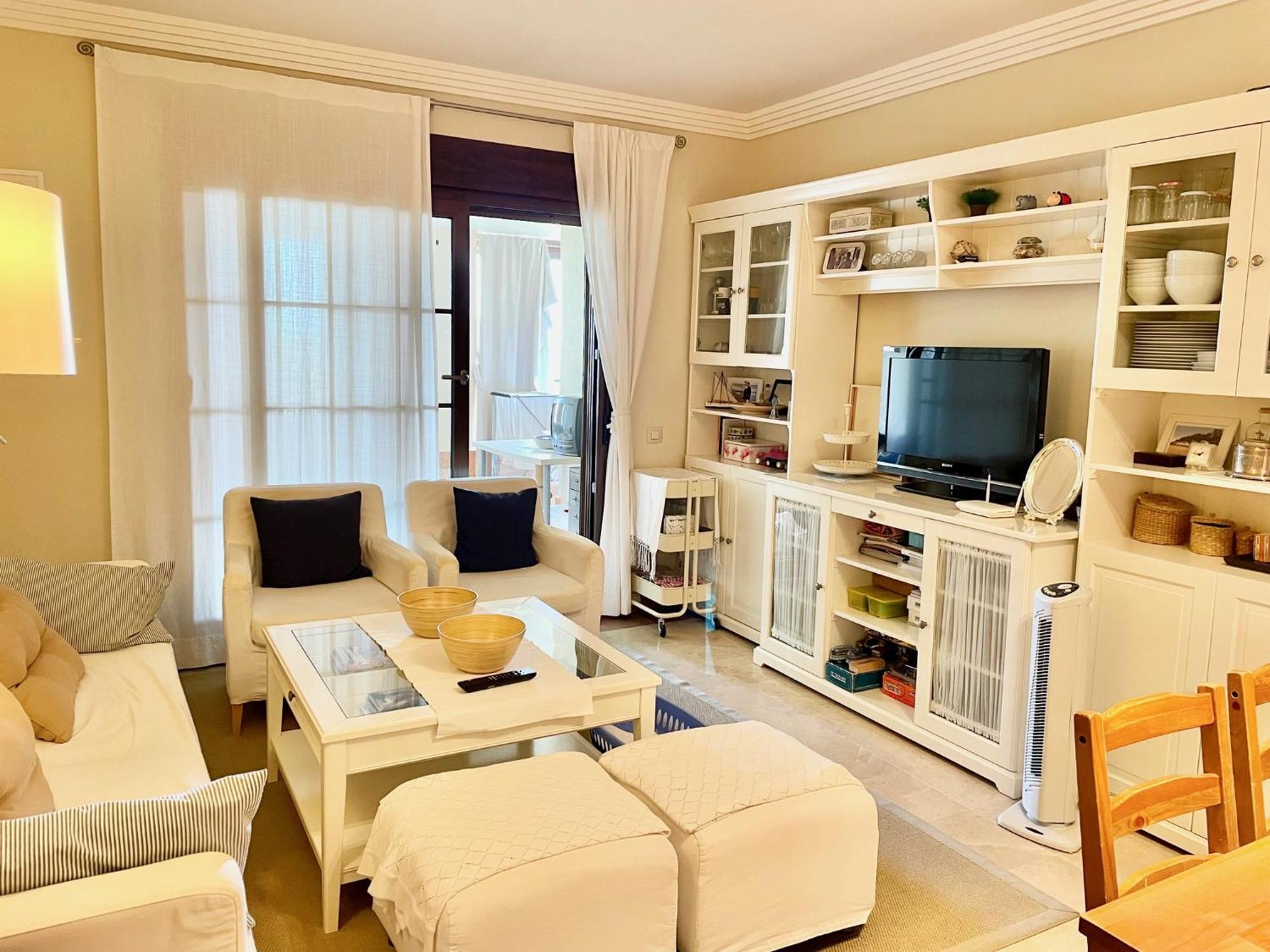 Apartment Pelicanos, By Ac Real