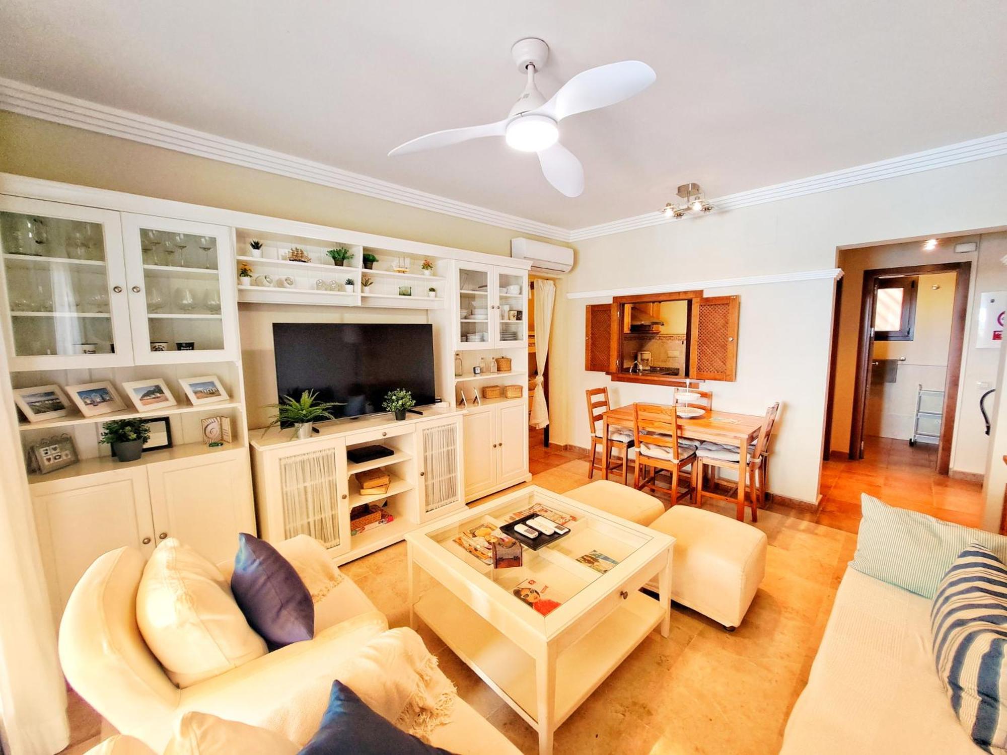Apartment Pelicanos, By Ac Real